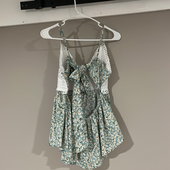 Crochet Tie Back Top - Picture 2 of 3